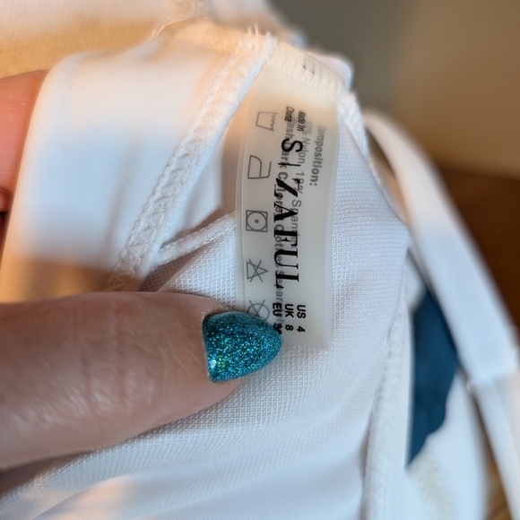 Zaful White and Teal Swimwear - Picture 10 of 12